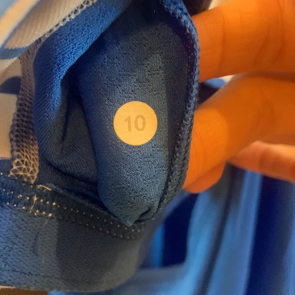 Lululemon tank top - Picture 4 of 5